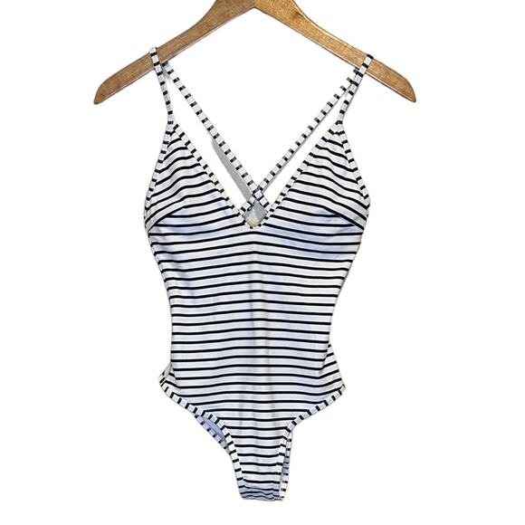 NWT CUPSHE Black & White Striped One Piece Swimsuit Size XS - Picture 4 of 12